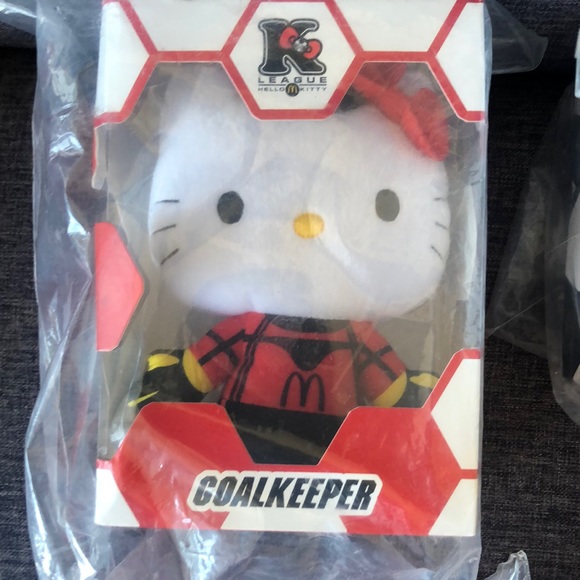 2014 Hello Kitty K League FIFA World Cup McDonald' - Picture 5 of 8